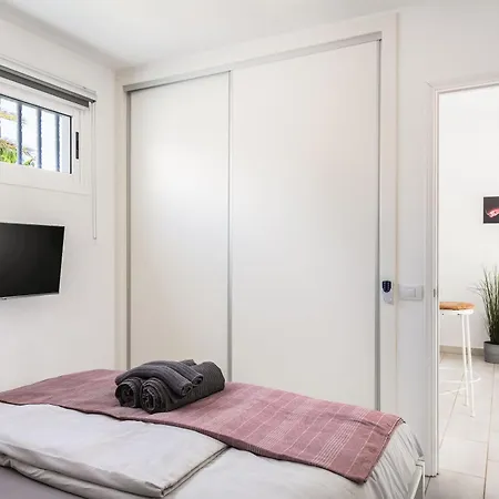 Hoplaco Apartament *